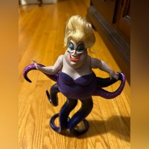 2013 signature collection Ursula Doll